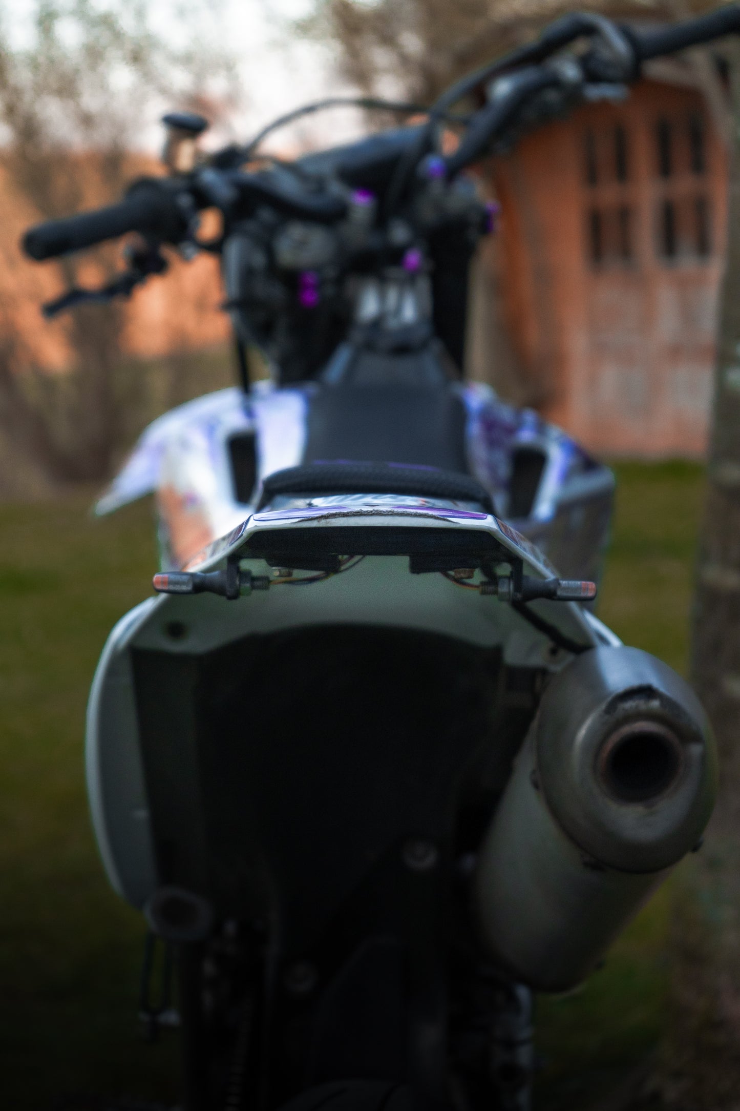 Abnehmbarer/Klappbarer Kennzeichenhalter für Husqvarna FE
